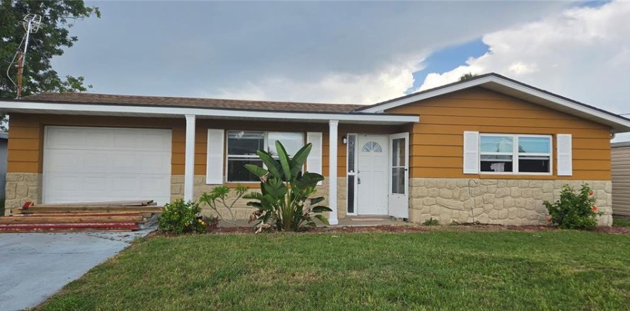 Casa en Hudson, Florida 2 dormitorios, 75.53 m2 № 2217374