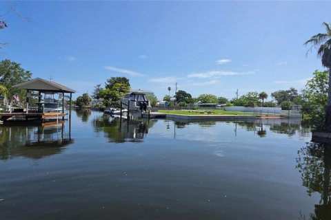 Casa en venta en Hudson, Florida, 2 dormitorios, 75.53 m2 № 2217374 - foto 5