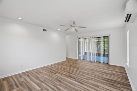 Villa ou maison à vendre à Clearwater, Floride: 3 chambres, 174.56 m2 № 2150724 - photo 13