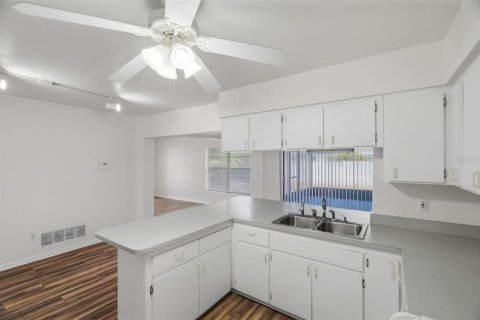 Villa ou maison à vendre à Clearwater, Floride: 3 chambres, 174.56 m2 № 2150724 - photo 9