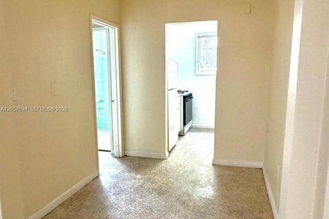 Appartement à louer à Miami Beach, Floride: 41.81 m2 № 2248882 - photo 4