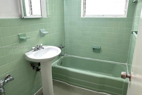 Appartement à louer à Miami Beach, Floride: 41.81 m2 № 2248882 - photo 9