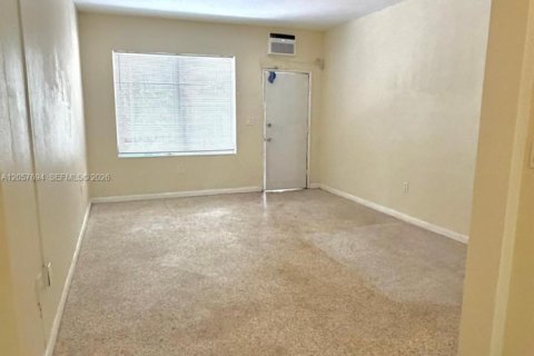 Appartement à louer à Miami Beach, Floride: 41.81 m2 № 2248882 - photo 3