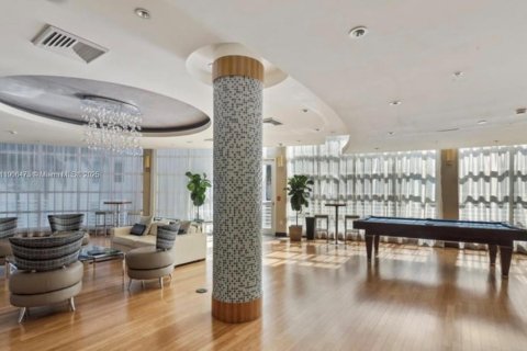 Condo in Miami, Florida, 1 bedroom  № 2082015 - photo 4