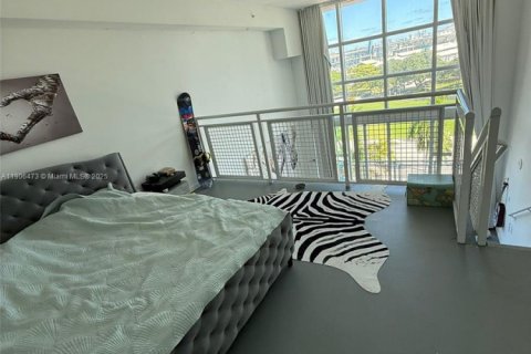 Condo in Miami, Florida, 1 bedroom  № 2082015 - photo 6