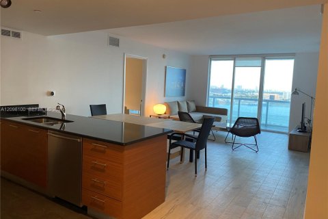 Copropriété à louer à Miami, Floride: 2 chambres, 126.07 m2 № 2394462 - photo 17