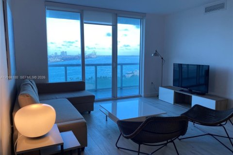 Copropriété à louer à Miami, Floride: 2 chambres, 126.07 m2 № 2394462 - photo 8