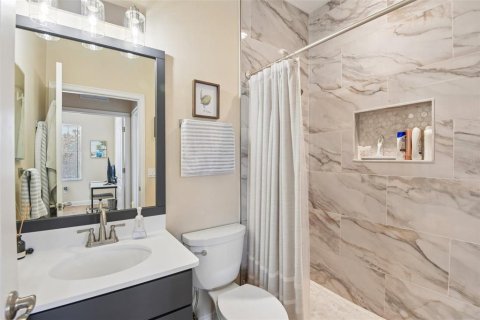 Townhouse in Tarpon Springs, Florida 3 bedrooms, 211.35 sq.m. № 2234495 - photo 21