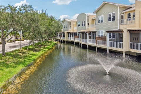 Townhouse in Tarpon Springs, Florida 3 bedrooms, 211.35 sq.m. № 2234495 - photo 28