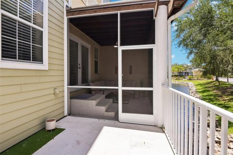 Townhouse in Tarpon Springs, Florida 3 bedrooms, 211.35 sq.m. № 2234495 - photo 25