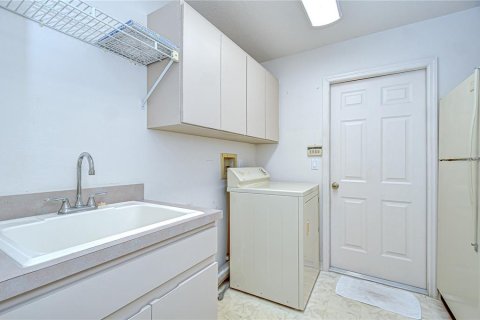 Casa en venta en Valrico, Florida, 4 dormitorios, 227.52 m2 № 1883916 - foto 25
