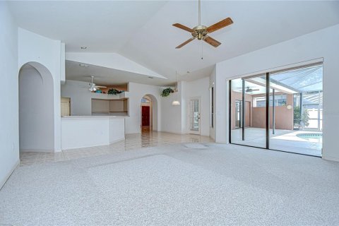 Casa en venta en Valrico, Florida, 4 dormitorios, 227.52 m2 № 1883916 - foto 17