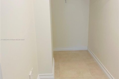 Copropriété à vendre à Miami, Floride: 2 chambres, 81.29 m2 № 1891030 - photo 10