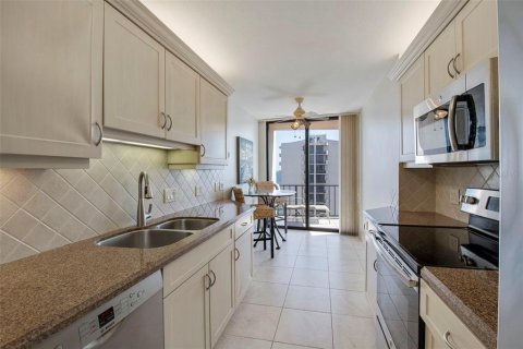 Condo in Riviera Beach, Florida, 2 bedrooms  № 1831980 - photo 19