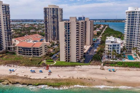 Condo in Riviera Beach, Florida, 2 bedrooms  № 1831980 - photo 4