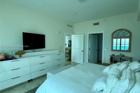 Купить кондоминиум в Халландейл-Бич, Флорида 3 спальни, 162.02м2, № 2012217 - фото 10