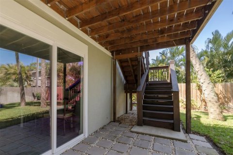 House in Palm Harbor, Florida 3 bedrooms, 131.55 sq.m. № 1618692 - photo 28
