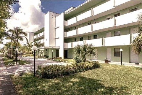 Copropriété à vendre à Miami, Floride: 1 chambre, 83.43 m2 № 1969108 - photo 11