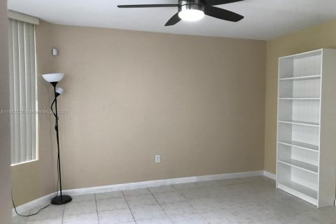 Copropriété à vendre à Miami, Floride: 1 chambre, 83.43 m2 № 1969108 - photo 9