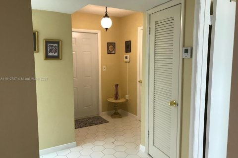 Copropriété à vendre à Miami, Floride: 1 chambre, 83.43 m2 № 1969108 - photo 3