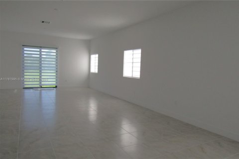 Купить виллу или дом в Майами, Флорида 4 спальни, 240.25м2, № 1596998 - фото 6