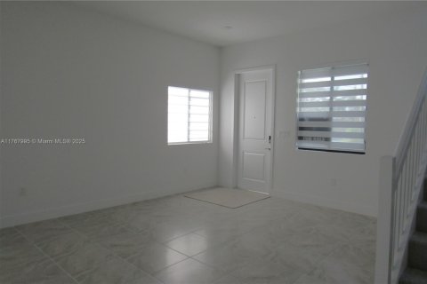 Купить виллу или дом в Майами, Флорида 4 спальни, 240.25м2, № 1596998 - фото 7