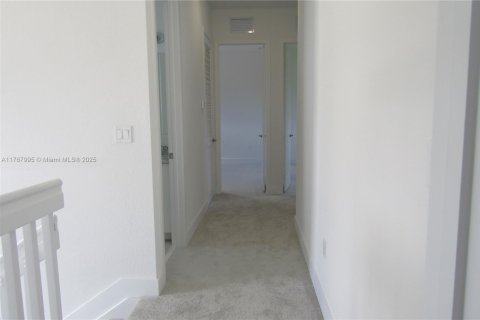 Купить виллу или дом в Майами, Флорида 4 спальни, 240.25м2, № 1596998 - фото 14
