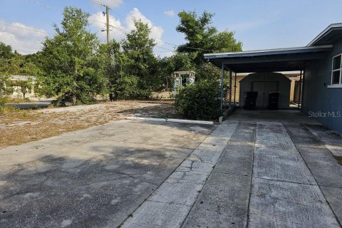 House in Winter Haven, Florida 3 bedrooms, 85.47 sq.m. № 1193279 - photo 16