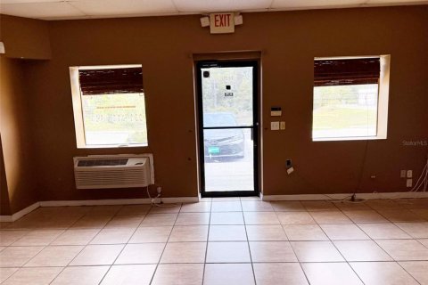 Commercial property in Crystal River, Florida № 1833581 - photo 4