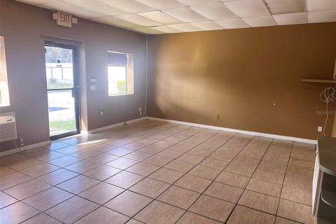 Commercial property in Crystal River, Florida № 1833581 - photo 2