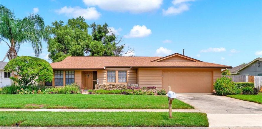 Casa en Altamonte Springs, Florida 3 dormitorios, 168.43 m2 № 1907079