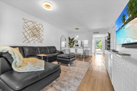 Condominio en alquiler en Deerfield Beach, Florida, 2 dormitorios, 102.1 m2 № 2074539 - foto 15