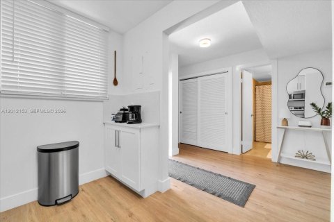 Condominio en alquiler en Deerfield Beach, Florida, 2 dormitorios, 102.1 m2 № 2074539 - foto 6