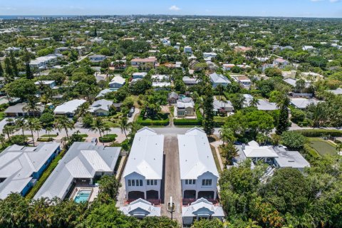 House in Delray Beach, Florida 5 bedrooms, 371.79 sq.m. № 2187526 - photo 24