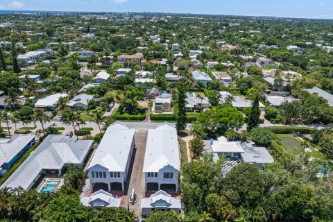 House in Delray Beach, Florida 5 bedrooms, 371.79 sq.m. № 2187526 - photo 29