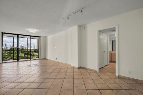 Condo in Aventura, Florida, 2 bedrooms № 2028669 - photo 7
