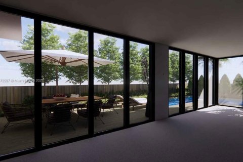 Commercial property in Miami, Florida № 2021605 - photo 4