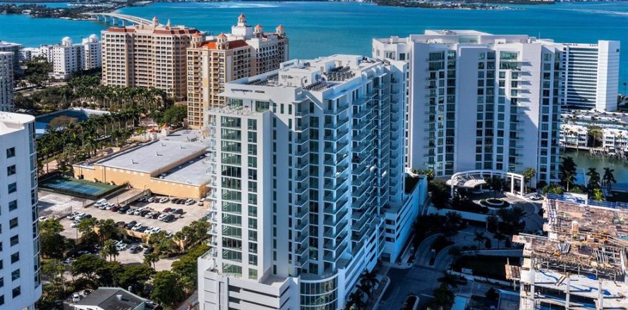 Condo à Sarasota, Floride, 2 chambres  № 2145028