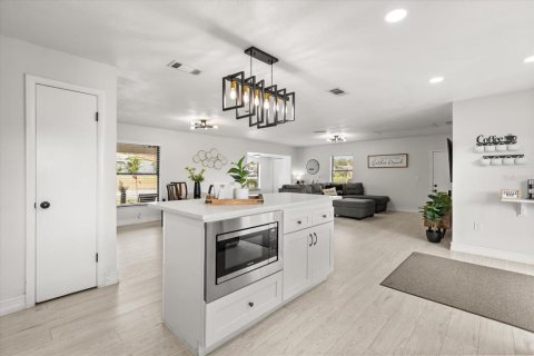 Casa en venta en Orlando, Florida, 3 dormitorios, 132.48 m2 № 2135117 - foto 23