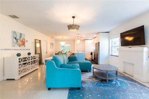 Apartment in Miami, Florida 2 bedrooms, 214.79 sq.m. № 1945211 - photo 11