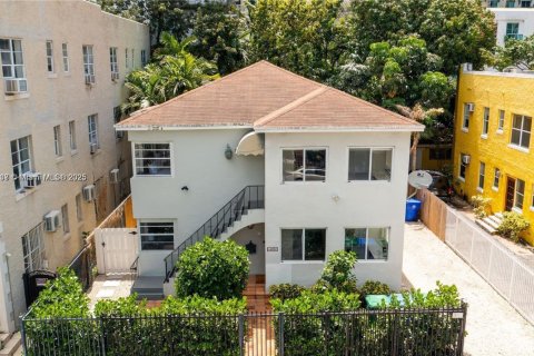 Apartment in Miami, Florida 2 bedrooms, 214.79 sq.m. № 1945211 - photo 23