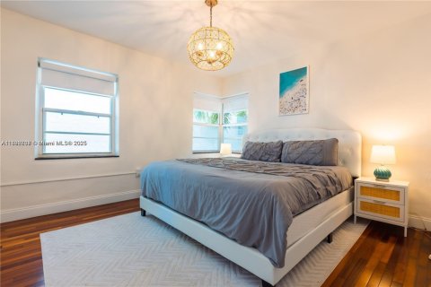 Apartment in Miami, Florida 2 bedrooms, 214.79 sq.m. № 1945211 - photo 12