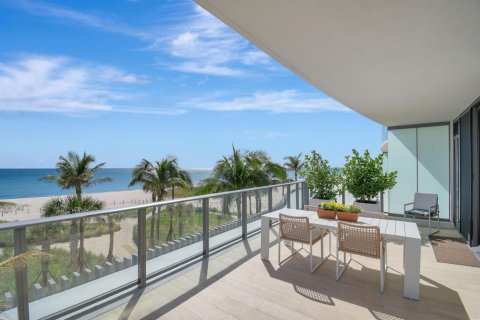 Condominio en venta en Pompano Beach, Florida, 2 dormitorios № 2158641 - foto 4