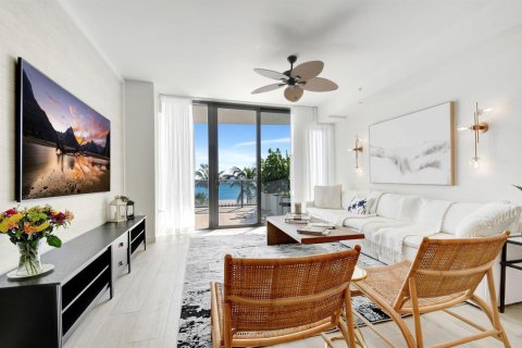 Condominio en venta en Pompano Beach, Florida, 2 dormitorios № 2158641 - foto 3