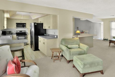 House in Saint Petersburg, Florida 3 bedrooms, 144.56 sq.m. № 1624936 - photo 10