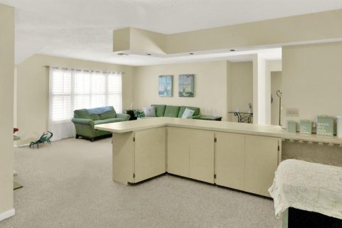 House in Saint Petersburg, Florida 3 bedrooms, 144.56 sq.m. № 1624936 - photo 19