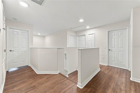 Casa en venta en Land O' Lakes, Florida, 6 dormitorios, 286.98 m2 № 2362645 - foto 27