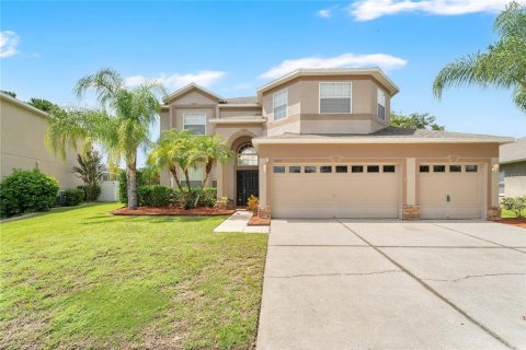 Villa ou maison à Land O' Lakes, Floride 6 chambres, 286.98 m2 № 2362645