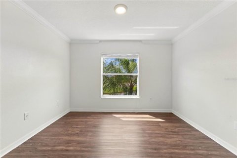Casa en venta en Land O' Lakes, Florida, 6 dormitorios, 286.98 m2 № 2362645 - foto 24