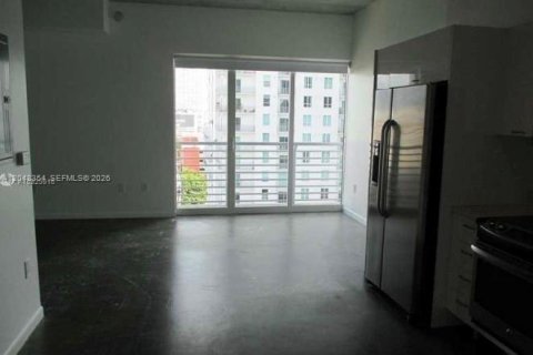 Condo in Miami, Florida, 1 bedroom № 2186356 - photo 8